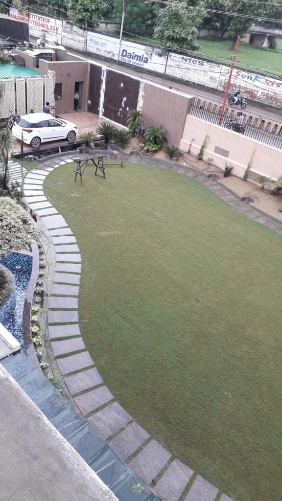 Padparag, Varansi, UP